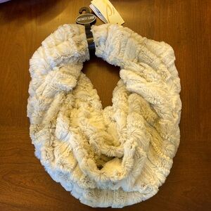 Faux Fur Infinity Scarf NWT Ivory